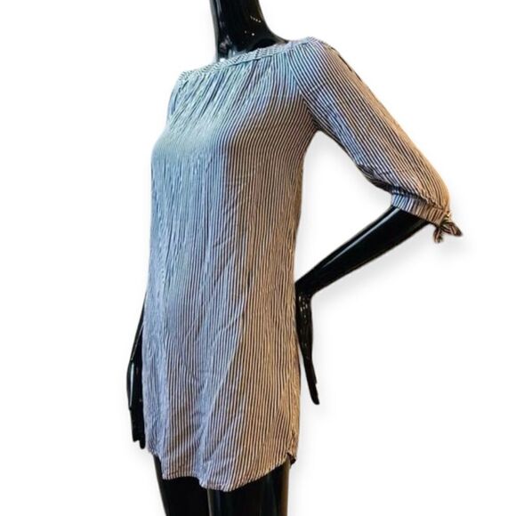 Potter’s Pot Striped Off Shoulder Top Size Small - Picture 3 of 5